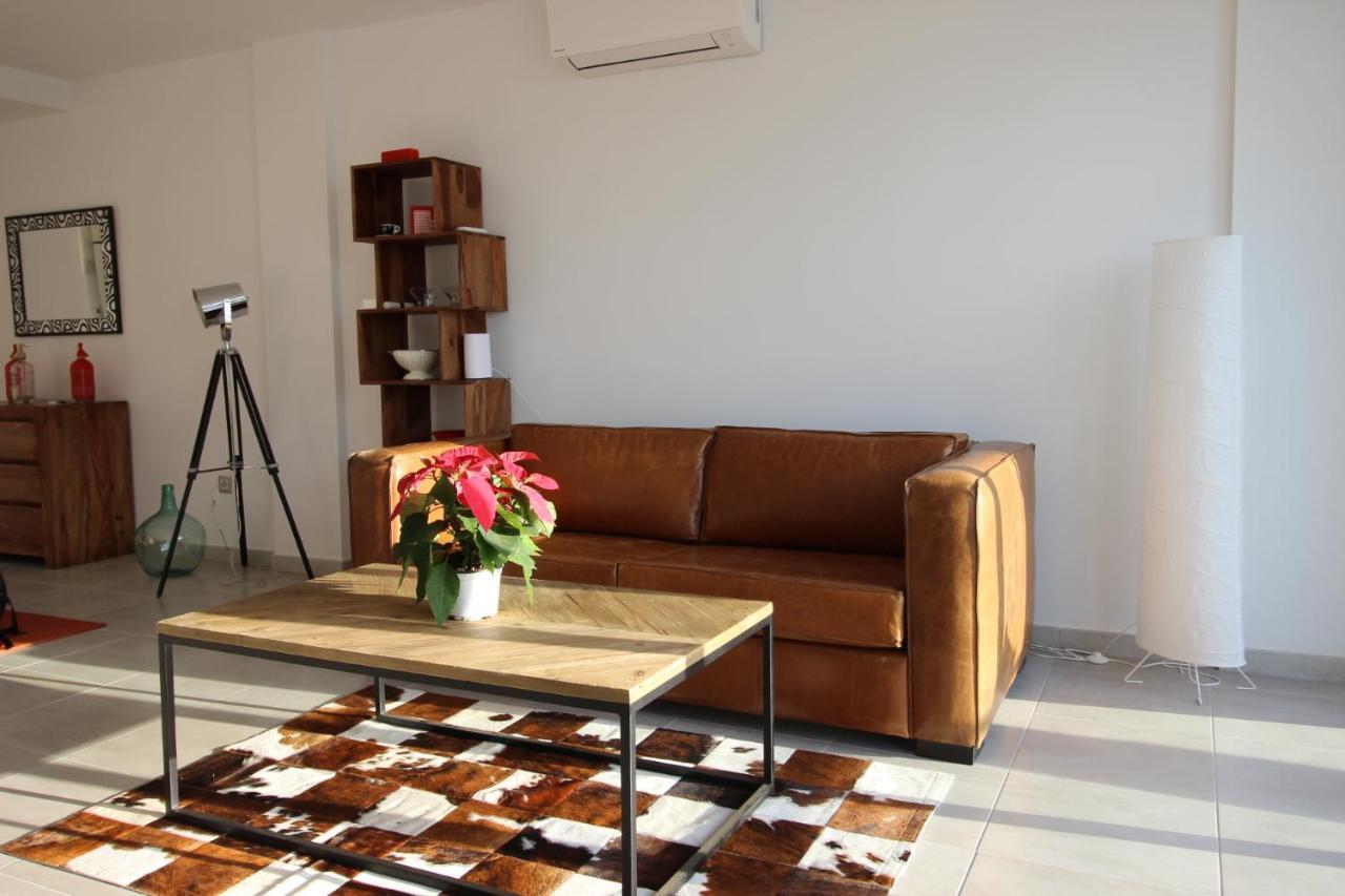 Sun, Sea And Rocks Apartment ปวยร์โต เด มอแกน ภายนอก รูปภาพ