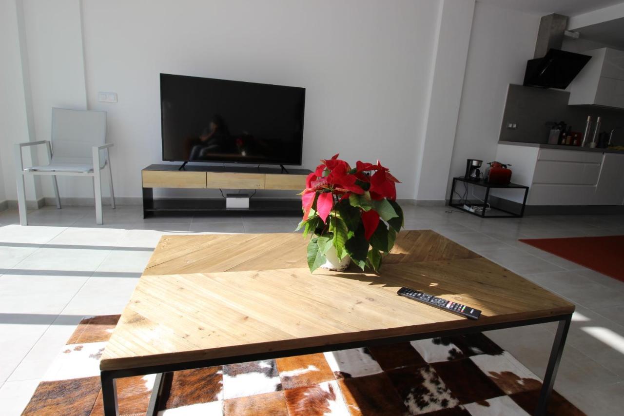 Sun, Sea And Rocks Apartment ปวยร์โต เด มอแกน ภายนอก รูปภาพ