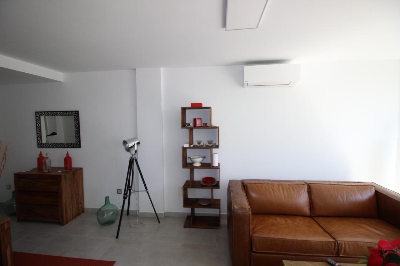 Sun, Sea And Rocks Apartment ปวยร์โต เด มอแกน ภายนอก รูปภาพ